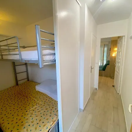 Apartment Avec Piscine Et Jardin *