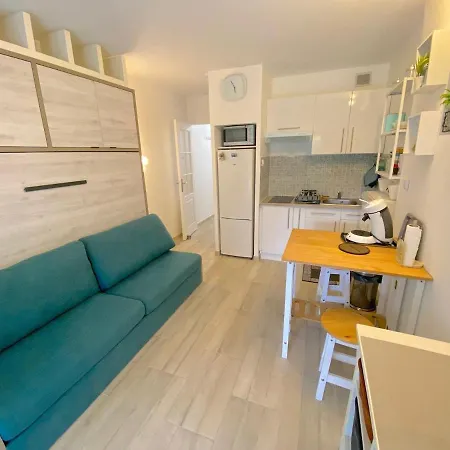 Avec Piscine Et Jardin Apartment