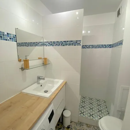 Apartment Avec Piscine Et Jardin
